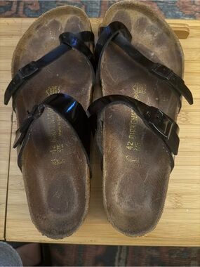 Birkenstock birks flor Black Patent Leather Double Strap Sandals